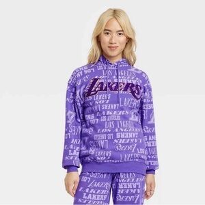 NWOT NBA Los Angeles Lakers Allover Spellout Graphic Hoodie in Purple, Size XXL